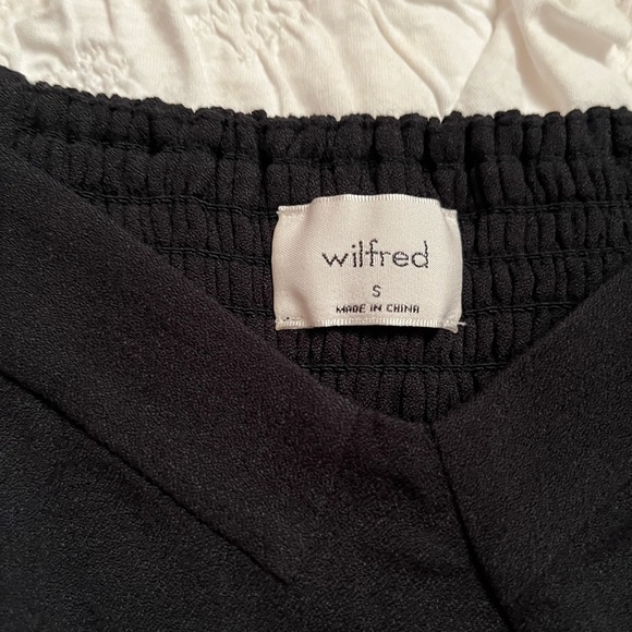 Aritzia Wilfred - Novella Shortsleeve Blouse in Light Birch - Picture 2 of 3